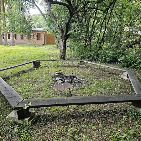 Turisticka Forgac 招待所 *